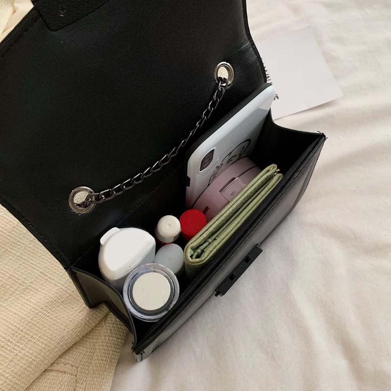 Rivet Chain Shoulder Bags