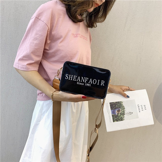 One-shoulder Wide Strap Crossbody Bags